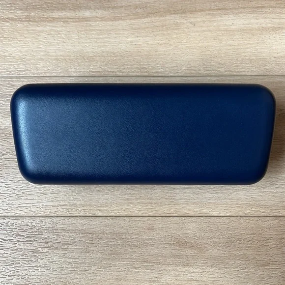 Lacoste Sunglasses Case - Picture 3 of 7